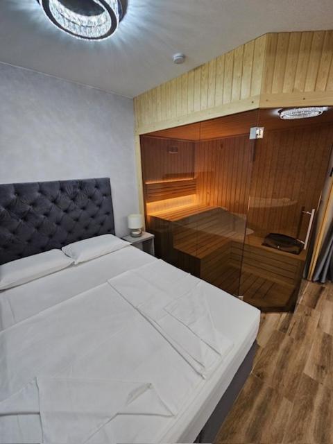 Olympic Wellness & Spa Hotel Belgrado Esterno foto