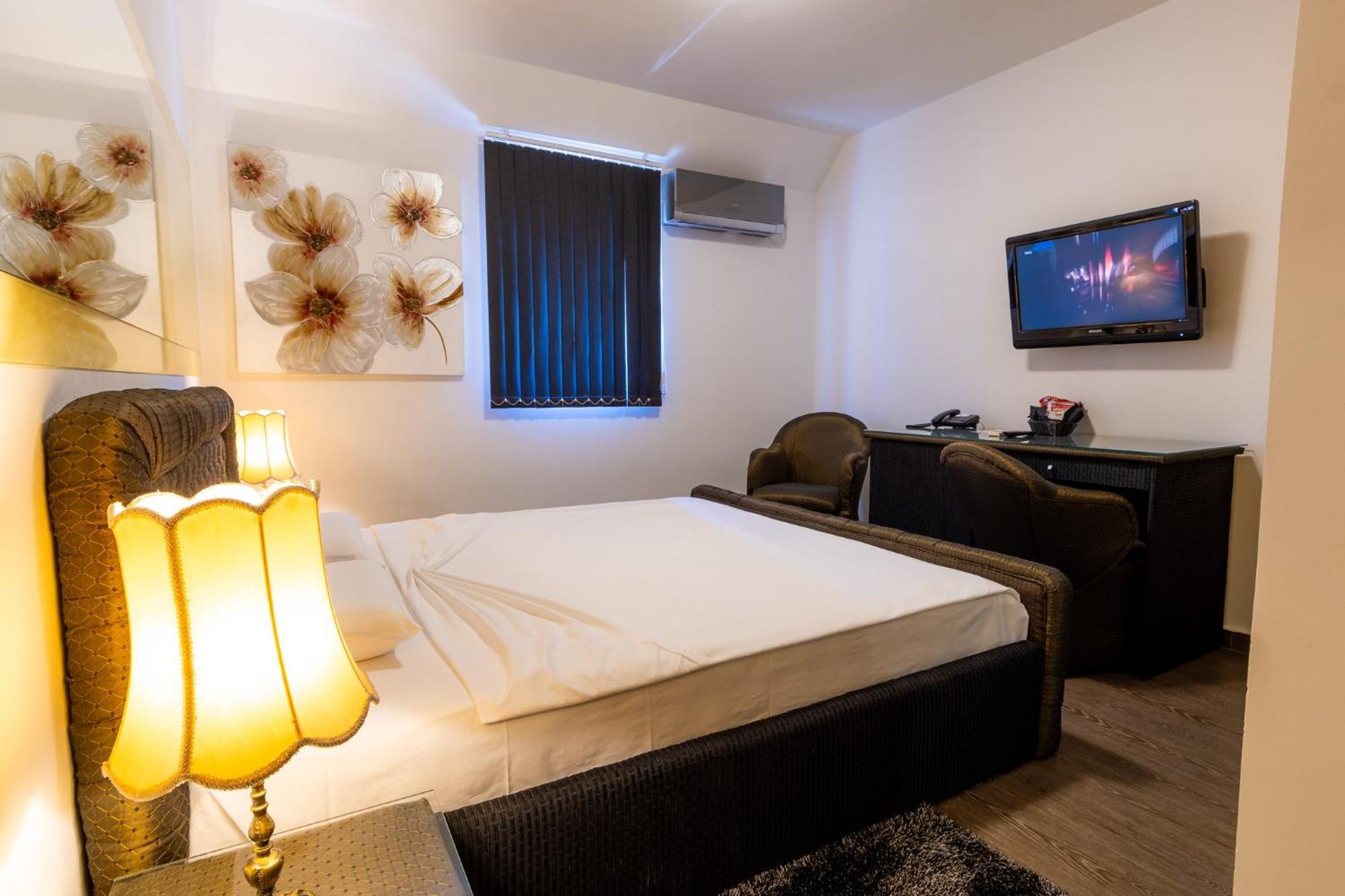 Olympic Wellness & Spa Hotel Belgrado Esterno foto